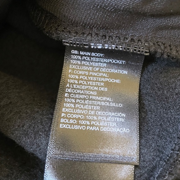 The North Face Women’s City Standard Microfleece 1/4 Zip Cropped Pullover - Picture 6 of 10